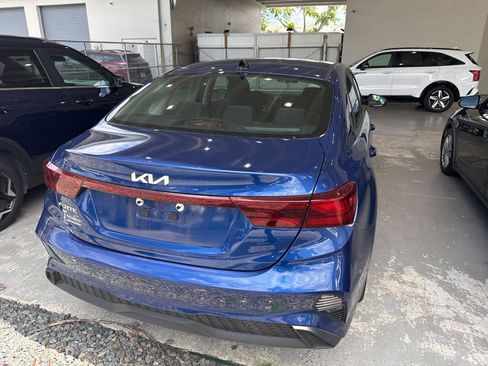 Certified 2023 Kia Forte LXS FWD image 5