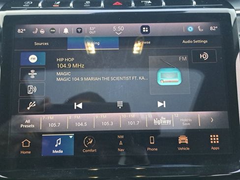 Certified 2023 Jeep Grand Cherokee L Limited image 24