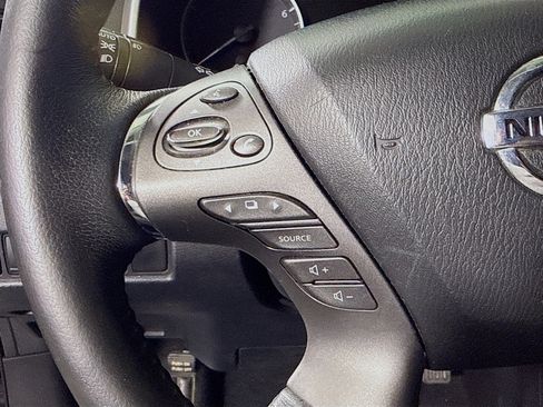Used 2021 Nissan Murano SV FWD image 14