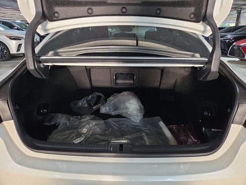 New 2025 Lexus ES 350 w/ Premium Package FWD image 24