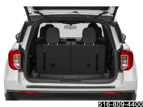 Used 2022 Ford Explorer XLT w/ Equipment Group 202A AWD/4WD image 12