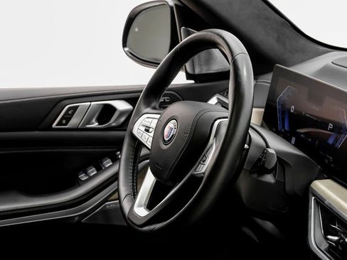 Used 2024 BMW ALPINA XB7 image 11