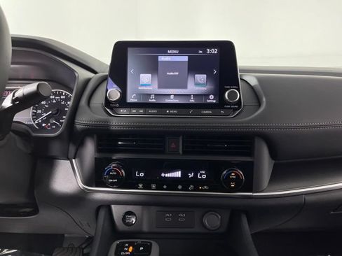 New 2026 Nissan Rogue SV FWD image 25