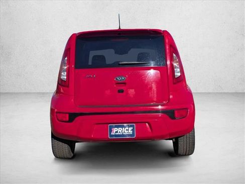 Used 2012 Kia Soul ! w/ Premium Pkg image 5