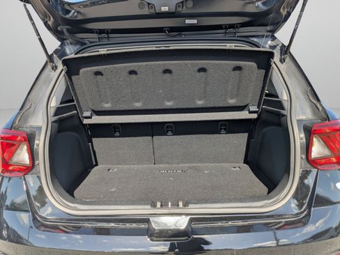 Used 2024 Hyundai Venue SEL FWD image 14
