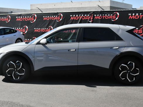 Used 2024 Hyundai Ioniq 5 SEL RWD image 4