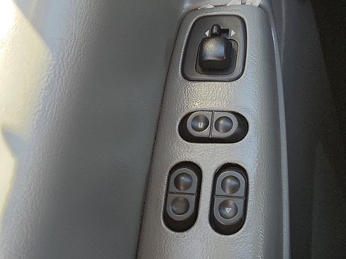 Used 2008 Ford E-250 and Econoline 250 image 18