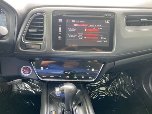 Used 2017 Honda HR-V EX image 23