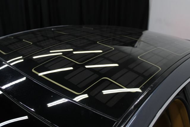Used 2012 Fisker Karma EcoSport RWD image 9