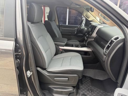 Used 2019 RAM 1500 Big Horn image 12