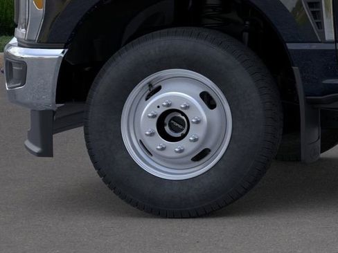 New 2026 Ford F350 XL w/ 360-Degree Camera Package image 19