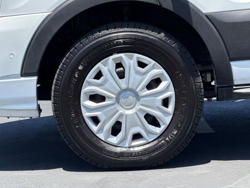 Used 2023 Ford Transit 350 XLT RWD image 13