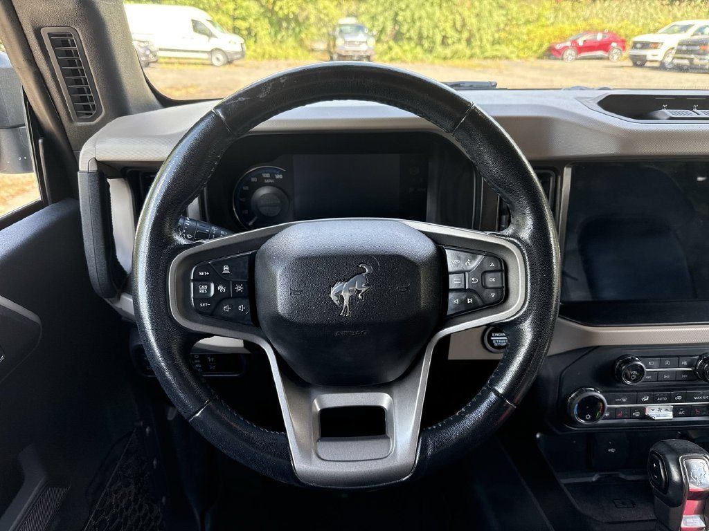 Used 2023 Ford Bronco Wildtrak AWD/4WD image 14
