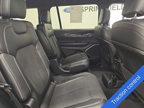 Used 2022 Jeep Grand Cherokee L Laredo AWD/4WD image 11