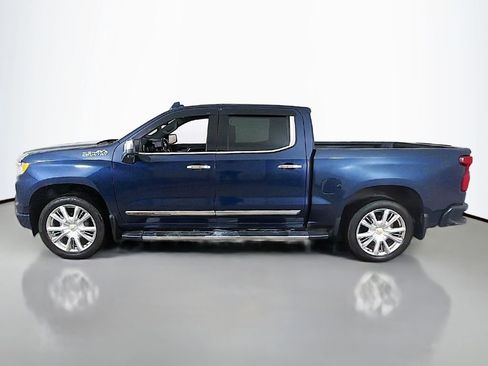 Used 2022 Chevrolet Silverado 1500 High Country w/ High Country Premium Package image 16