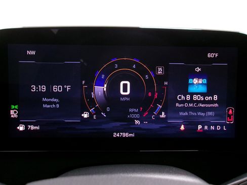 Certified 2025 Chevrolet Traverse LT w/ Driver Confidence Package image 9