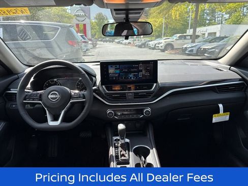 New 2026 Nissan Altima 2.5 SR FWD image 8