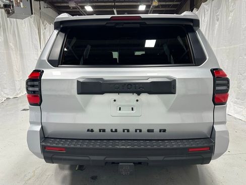 Used 2025 Toyota 4Runner SR5 image 6