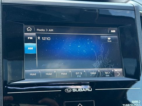 Used 2018 Subaru Crosstrek 2.0i Premium AWD/4WD image 19