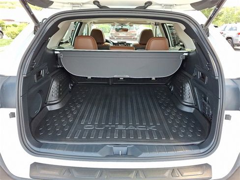 Used 2022 Subaru Outback Touring XT image 29