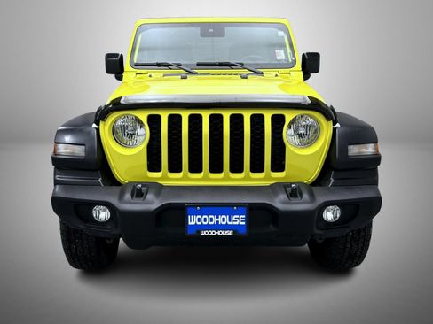 Used 2024 Jeep Wrangler Unlimited Sport AWD/4WD image 2