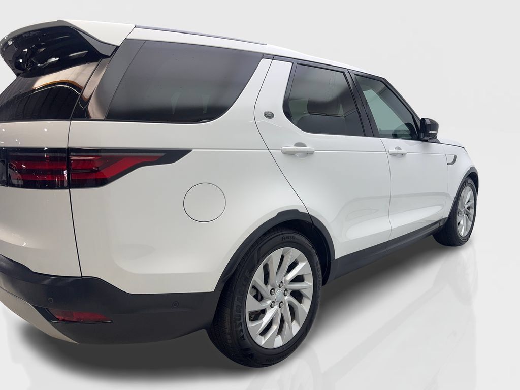 Used 2025 Land Rover Discovery S AWD/4WD image 14