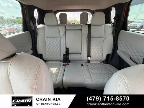 Used 2023 Mitsubishi Outlander SEL AWD/4WD image 29