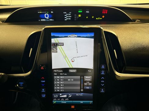 Used 2021 Toyota Prius Prime Limited image 16