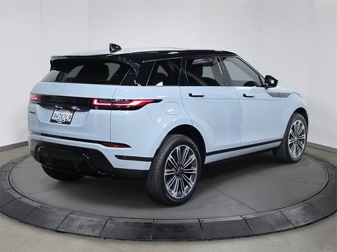 Used 2024 Land Rover Range Rover Evoque S image 7