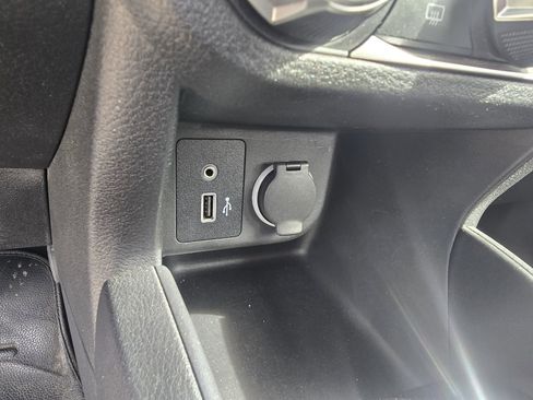 Used 2021 Nissan Kicks S FWD image 21