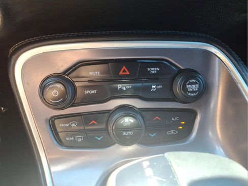 Used 2019 Dodge Challenger GT AWD/4WD image 17