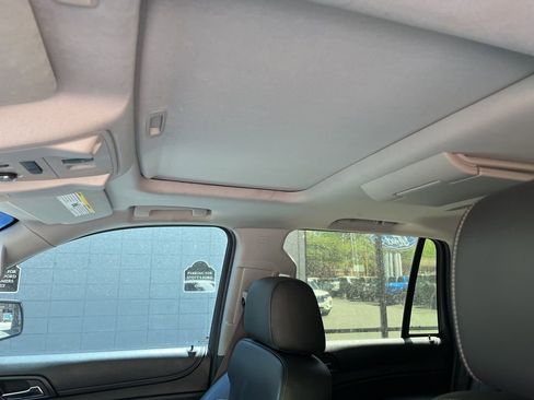 Used 2015 Chevrolet Tahoe LT image 12