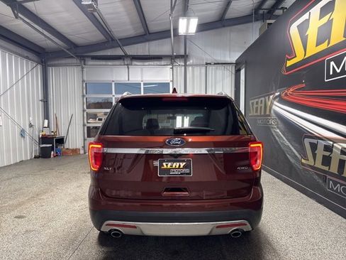 Used 2016 Ford Explorer XLT w/ Equipment Group 202A image 16
