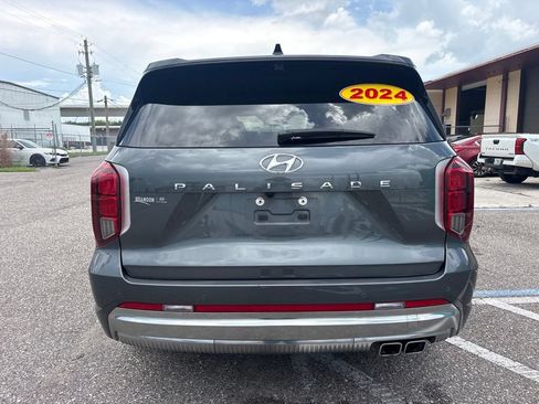 Used 2024 Hyundai Palisade Calligraphy FWD image 4