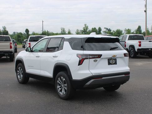 New 2026 Chevrolet Equinox LT w/ Safety and Technology Package FWD image 7