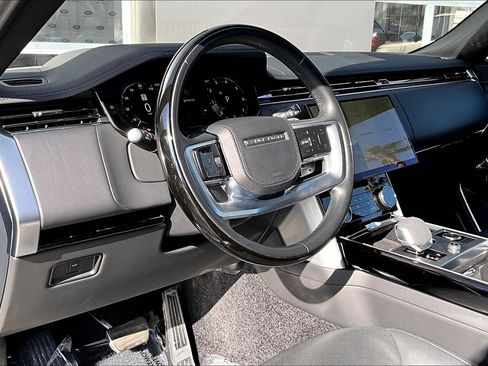 Used 2023 Land Rover Range Rover SE AWD/4WD image 13