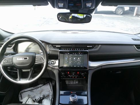 Used 2022 Jeep Grand Cherokee L Laredo image 22