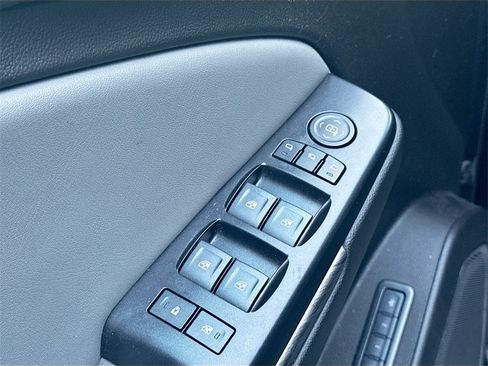 Used 2020 Chevrolet Tahoe LT image 17