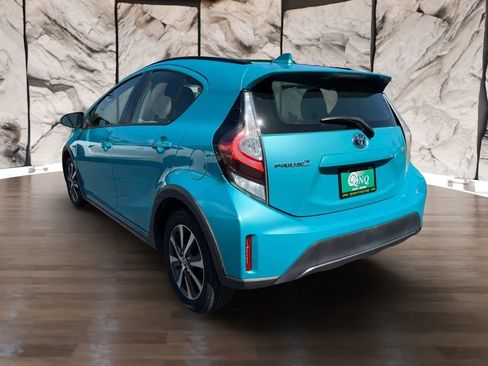 Used 2018 Toyota Prius C One w/ Carpet Mat Package FWD image 8