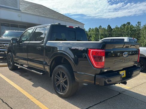 Used 2022 Ford F150 XLT w/ Equipment Group 302A High AWD/4WD image 7