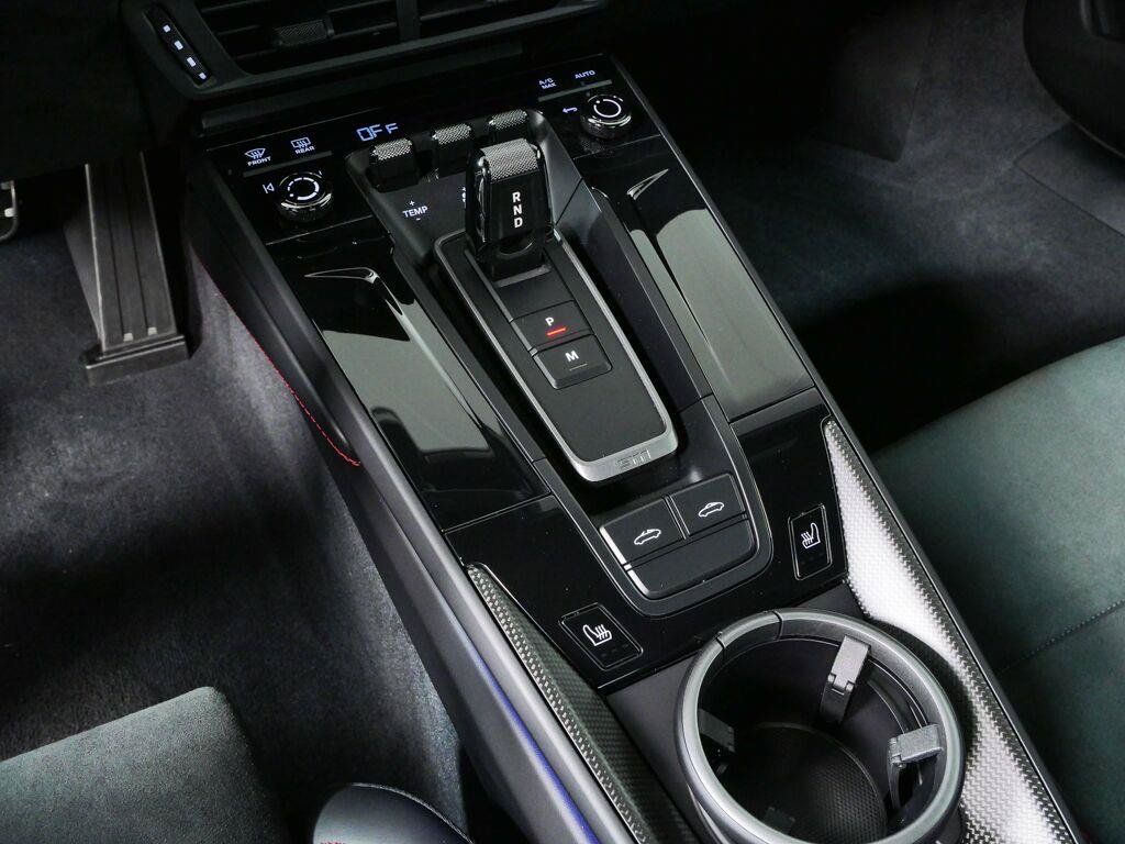 Certified 2026 Porsche 911 Targa 4 GTS AWD/4WD image 19