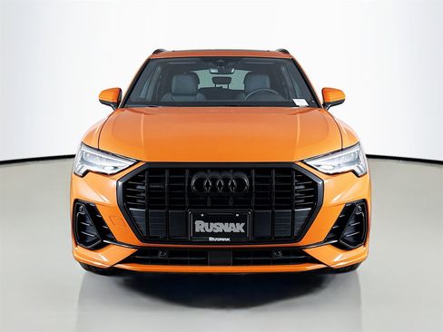 New 2025 Audi Q3 2.0T Premium image 2