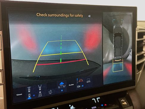 Used 2025 Toyota Tundra Limited image 23