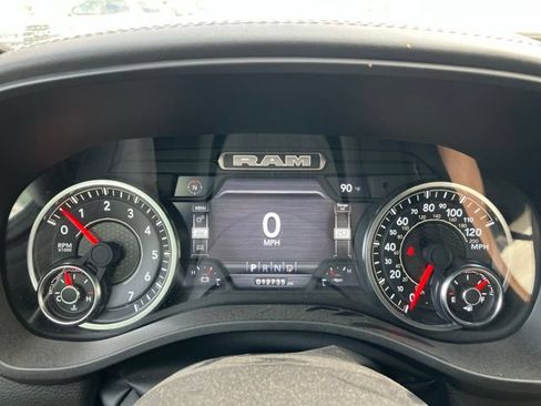 Used 2024 RAM 1500 Big Horn AWD/4WD image 11