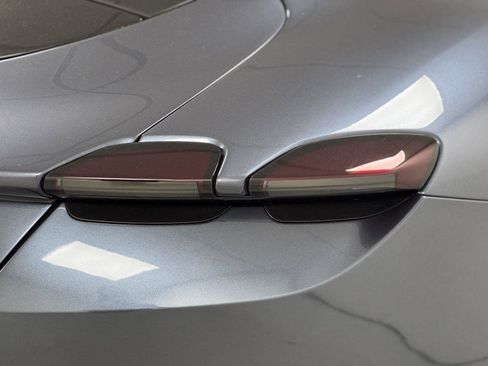 Used 2023 Ferrari Roma RWD image 28