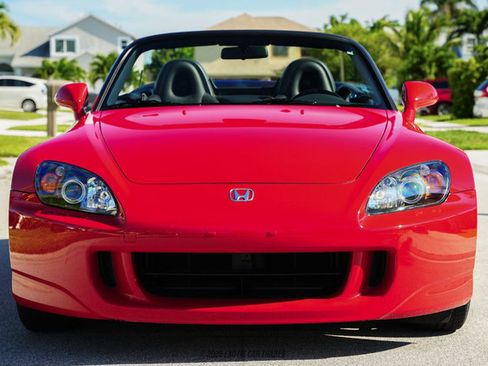 Used 2004 Honda S2000 image 13