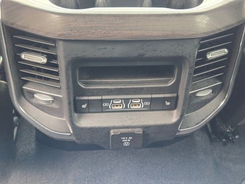 Used 2025 RAM 1500 Laramie image 17