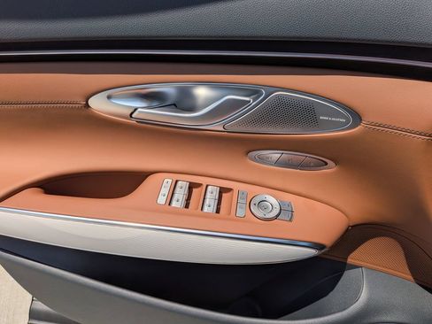 New 2026 Genesis GV70 2.5T Advanced AWD/4WD image 11