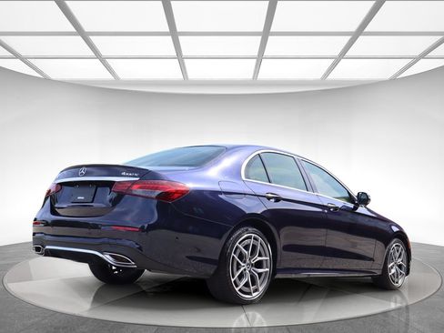 Used 2023 Mercedes-Benz E 350 4MATIC Sedan image 6