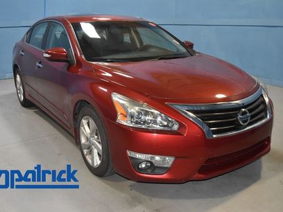 Used 2015 Nissan Altima 2.5 SV w/ Convenience Package